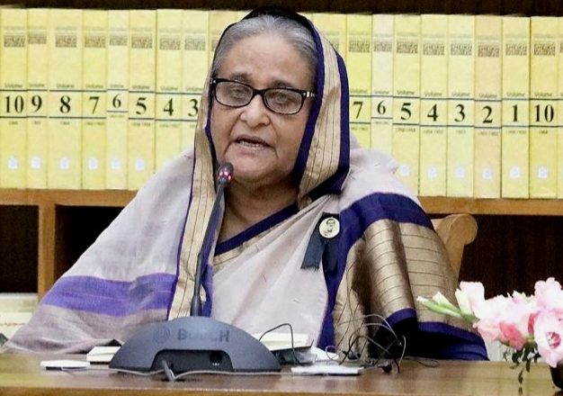 মুজিব সারা জীবন যে জাতির জন্য উৎসর্গ করেছিলেন, সেই বাঙালি  কীভাবে পিতার বুকে গুলি চালিয়েছিল !