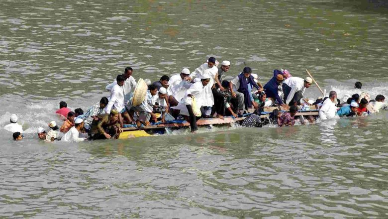 করতোয়া নদীতে নৌকাডুবির ঘটনায় নিখোঁজের সংখ্যা বাড়ছে