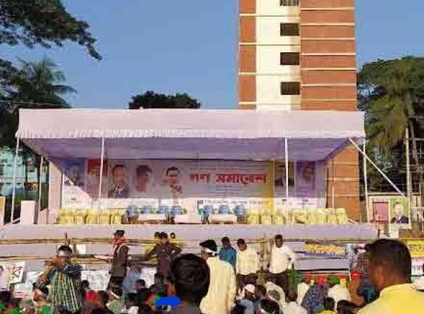 সাইকেলে, পায়ে হেটে সমাবেশে আসছে হাজার হাজার বিএনপির নেতাকর্মী