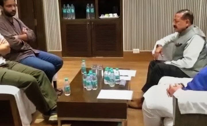 শনিবার বিকাল পর্যন্ত সময় চেয়েছে মোদী সরকার